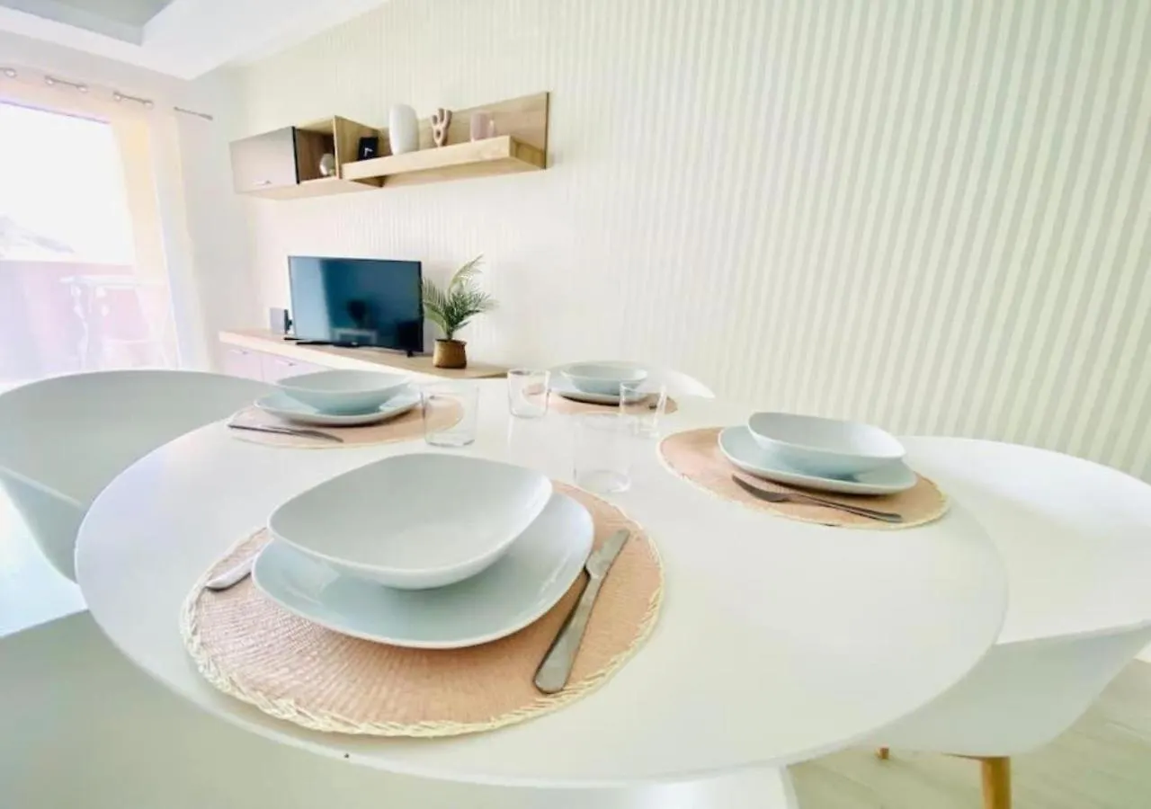 アパート Enjoy Sunsets At Fully Equipped 2Br Oceanside View By Aqua Vista Tenerife アデヘ スペイン